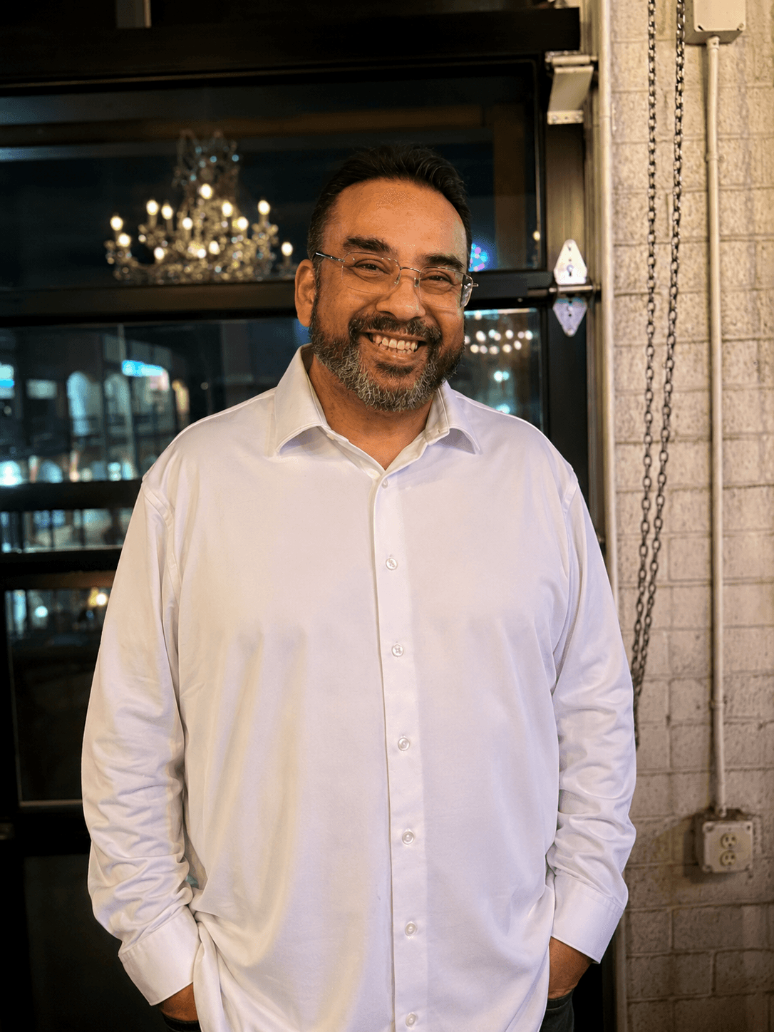 David Guzmán, TG Notary Now founder and Arizona notary